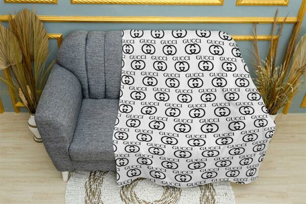 Плед «Гуччі. Патерн. Чорно-білий. Gucci. Pattern. Black and white»