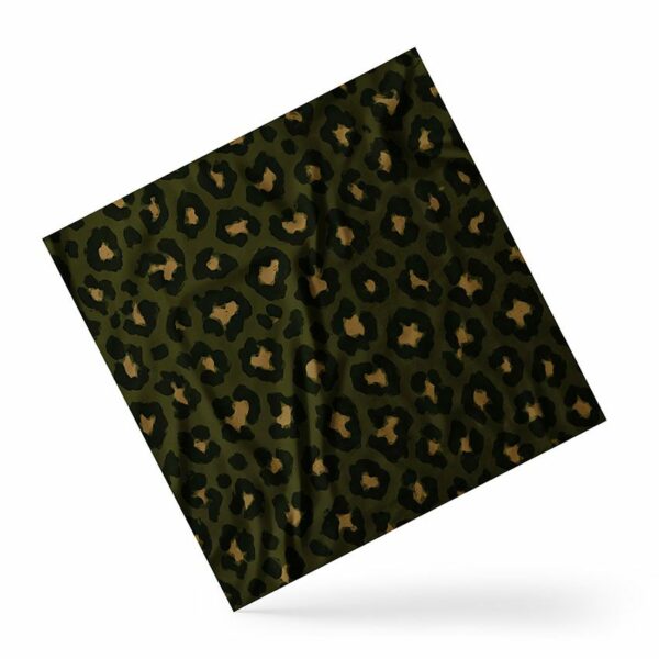 Платок «Леопардовый паттерн. Черный. Leopard pattern. Black»