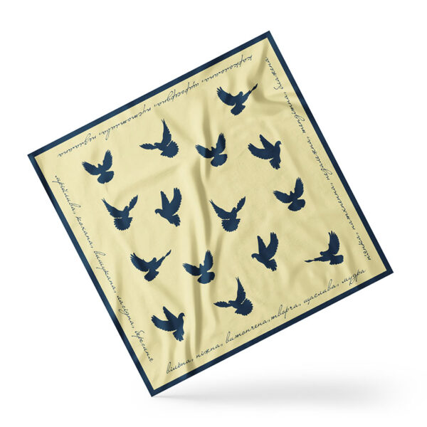 Платок «Голуби. Птицы мира. Pigeons. Birds of peace»
