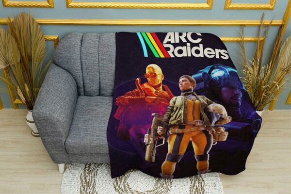 Плед «ARC Raiders. Охотники из будущего. Hunters of the future»