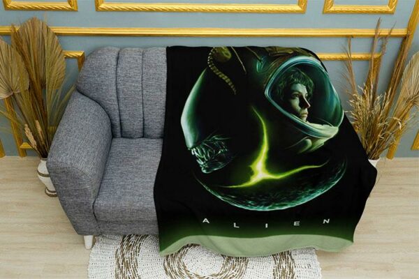 Плед «Чужий. Момент Сутички. Alien. Encounter Moment»