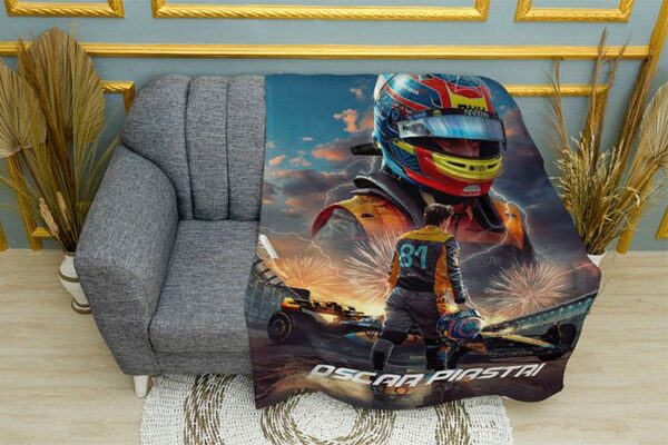 Плед «Оскар Пиастри. Триумф номера 81. Формула-1. Oscar Jack Piastri. Triumph of number 81. Formula-1»